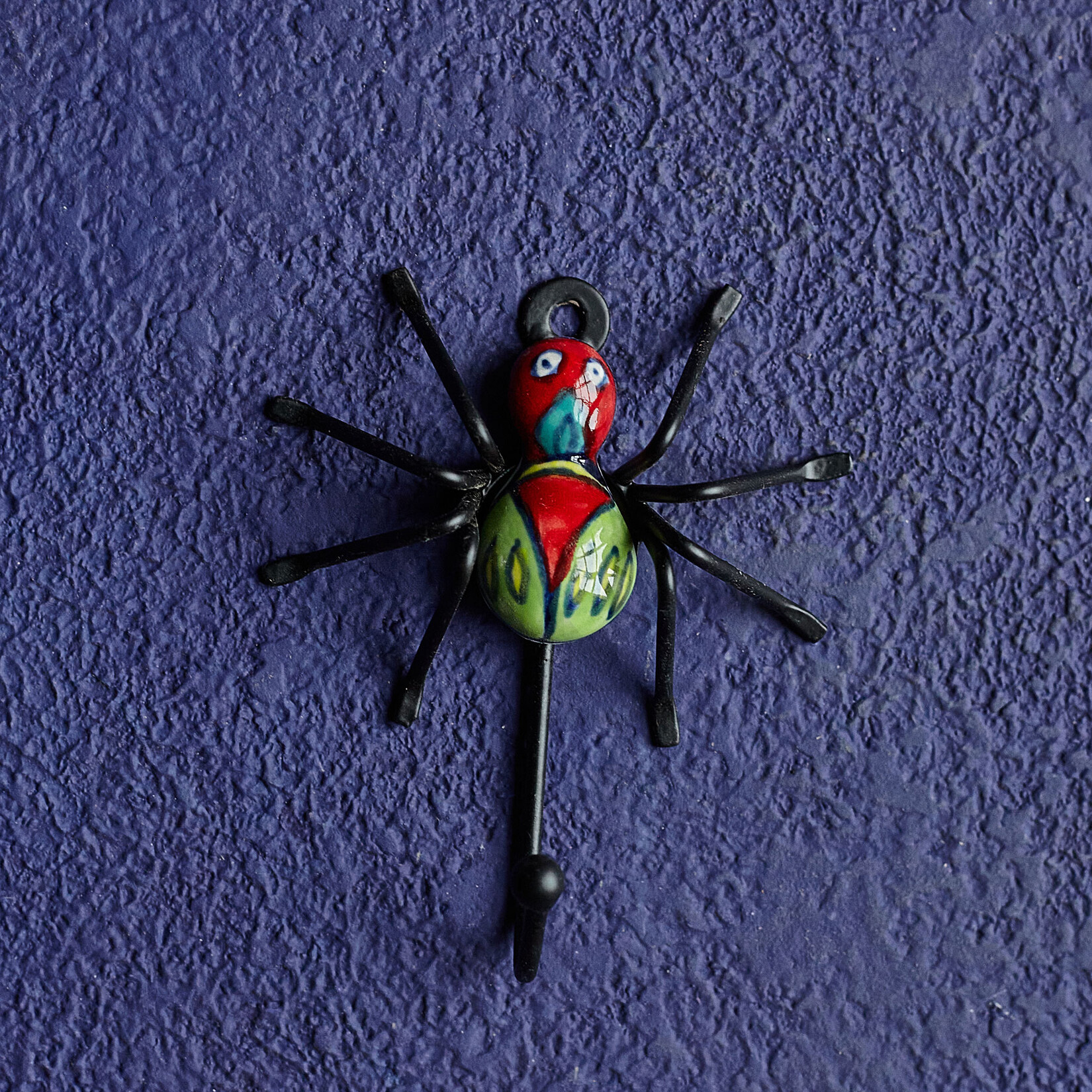 Крючок керамический Spider