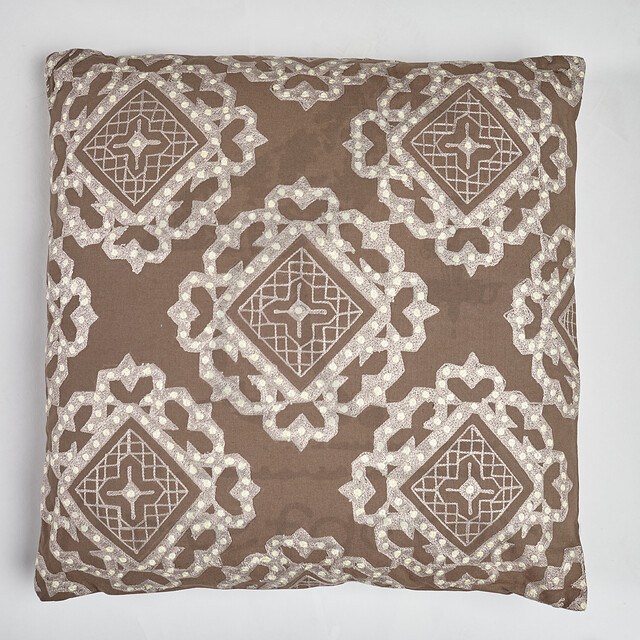 Декоративная подушка с вышивкой Rhombus