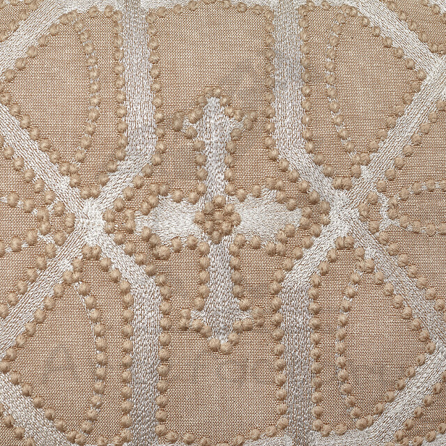 Декоративная подушка с вышивкой Beige