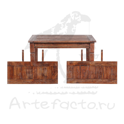 Раскладной деревянный стол в деревенском стиле